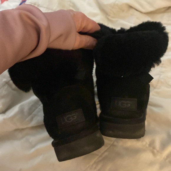 Ugg Short Boots - Picture 2 of 7